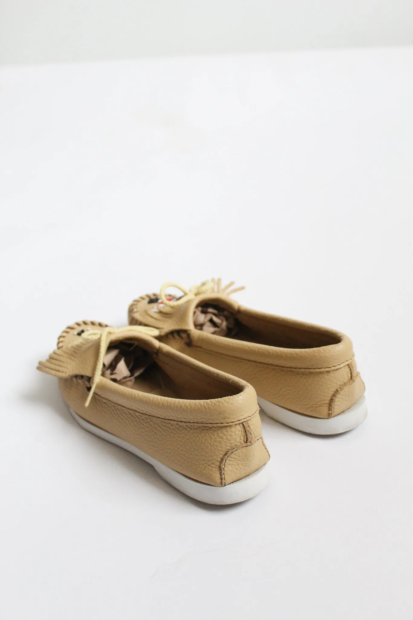 minnetonka moccasins sz. 8 1/2