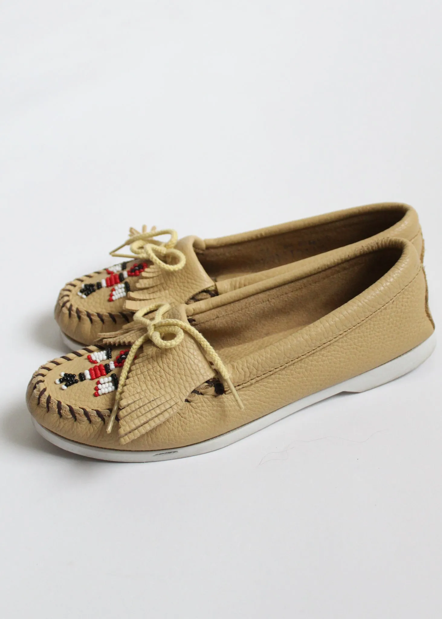 minnetonka moccasins sz. 8 1/2